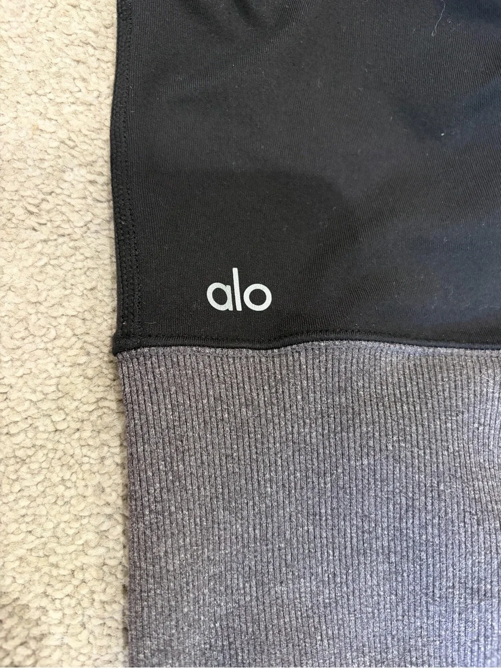 ALO Yoga alo goddess